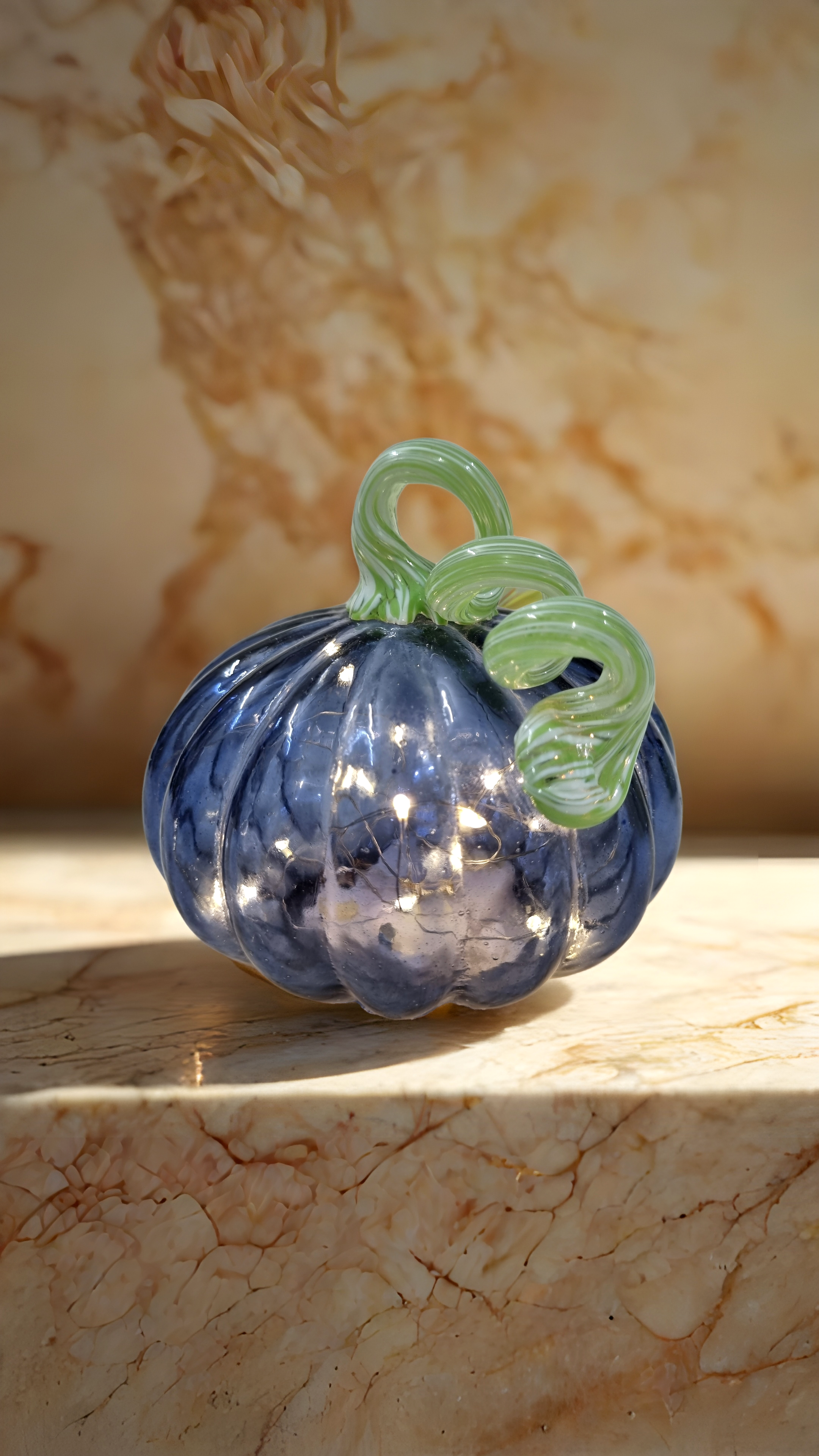 Azure Éclat – Handblown Glass Pumpkin Lamp